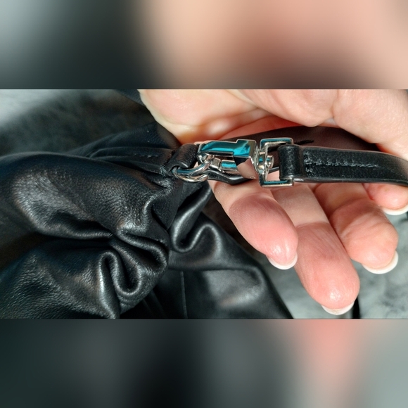 Theory Small Bucket Bag in Genuine Leather - Picture 4 of 12